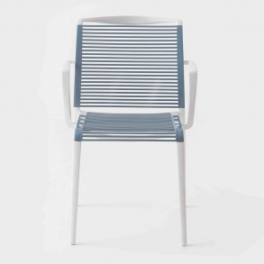avenica-silla-con-reposabrazos-para-exteriores