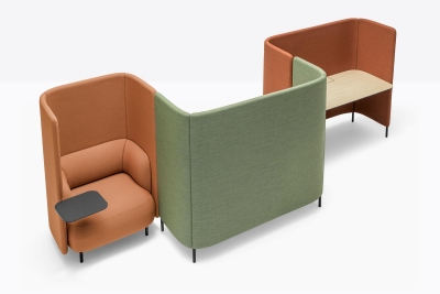 buddyhub-buddyhub-desk-still-01