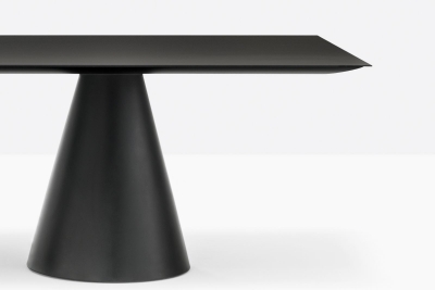ikon-table-ikt-ikt-cc-still-01